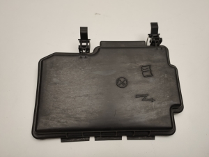   Sicherungskastendeckel vorne  - A1665400182 