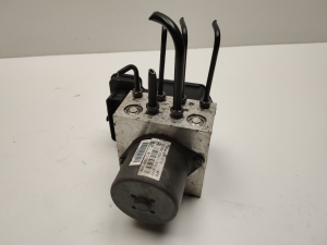 Mercedes Benz ML-Class 166 (2011–2015) ABS unit A1669013400 - 4