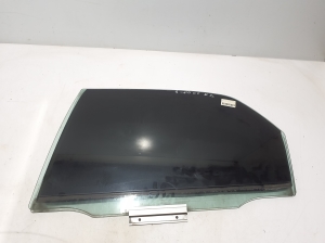 Rear side door glass - 30674314