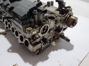 VOLVO XC60 (2017–2026) Cylinder head 31401130 - 2
