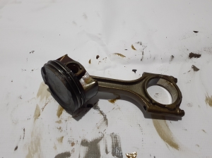 VOLVO XC60 (2017–2026) Kolb ja selle osad 32213693 - 2