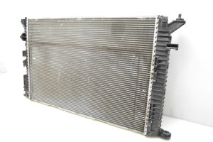 AUDI A5 (2007–2016) Cooling radiator 8K0121251T - 2