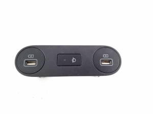   USB port  - 96125GI000 