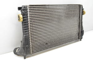 Volkswagen Sharan (2010–2026) Vahejahuti radiaator 3C0145805AM - 3