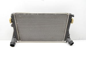 Volkswagen Sharan (2010–2026) Vahejahuti radiaator 3C0145805AM - 4
