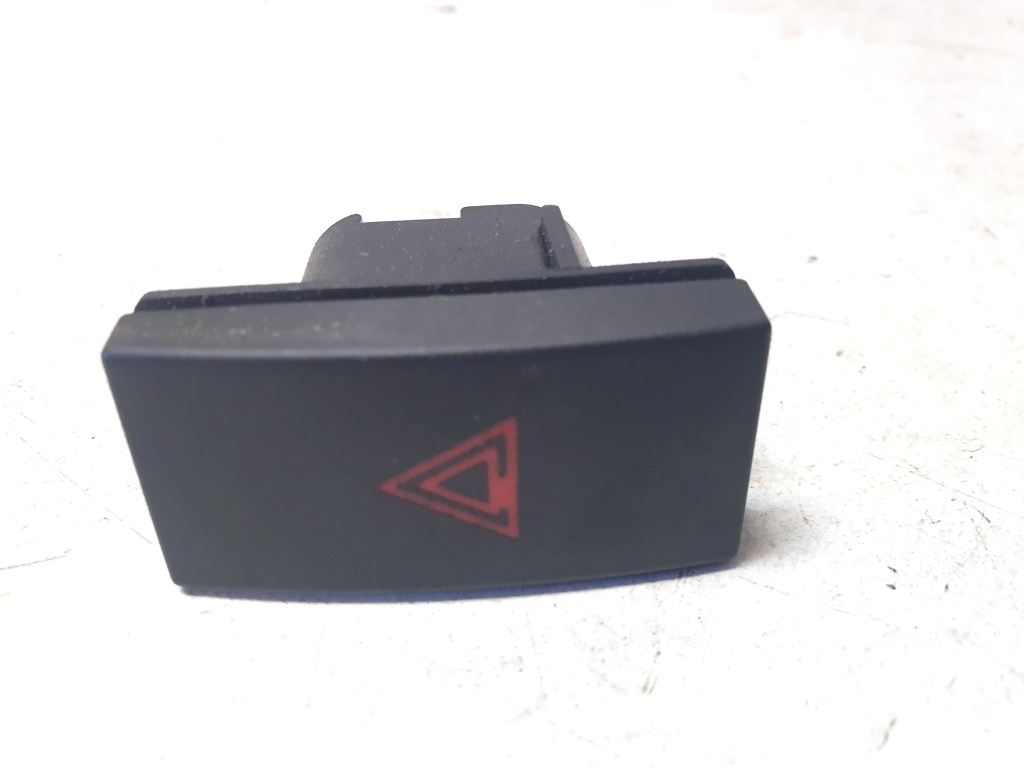 Ford C-MAX (2003–2010) Warnblinkschalter 3M5T13A350AB Ford C-MAX (2003–2010) Warnblinkschalter 3M5T13A350AB