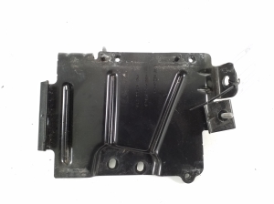AUDI A6 C8 (2018–2025) Support de batterie 4K1915514A - 3