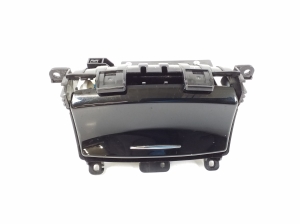   Salongi konsooli muu osa  - 688004GA0A 
