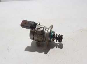 Mercedes Benz A-Class 177 (2018–2026) Kütusepump A2820702500 - 2