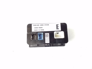 Infiniti Q50 (2013–2026) USB-pesa 284H34GA0B - 2