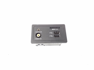   USB-Anschluss  - 284H34GA0B 