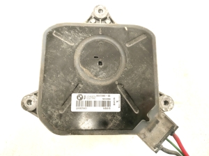 BMW 3 SERIES F30 (2011–2018) Jahutusventilaatori mootor 8641946 - 5