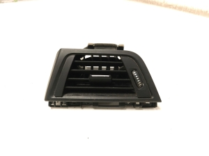   Armatuurlaua ventilatsioonivõred  - 9253218 