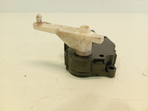 Jaguar XF (2008–2016) Salongi soojenduse klapi mootor 412650750 - 2