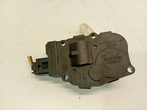 Jaguar XF (2008–2016) Salongi soojenduse klapi mootor 412650750 - 4