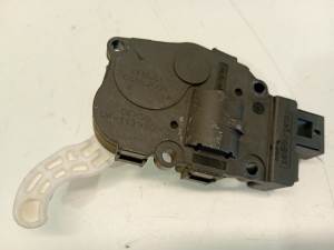 Jaguar XF (2008–2016) Salongi soojenduse klapi mootor 412650750 - 2