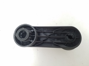 Opel Meriva (2010–2017) Rear side door window crank handle 366703013 - 2