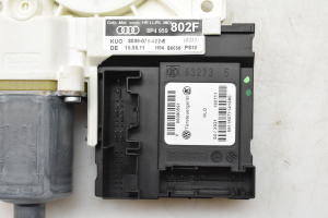 AUDI A3 8P (2003–2012) Rear side door window regulator motor 8P4959802F - 3