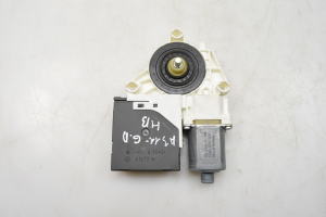 AUDI A3 8P (2003–2012) Rear side door window regulator motor 8P4959802F - 5