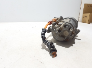 Mercedes Benz A-Class 177 (2018–2026) A/C compressor A0008304604 - 4