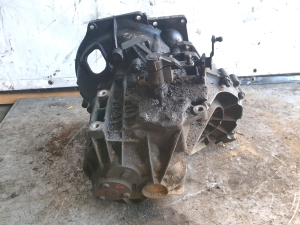 Getriebe - 6N5R7002YC