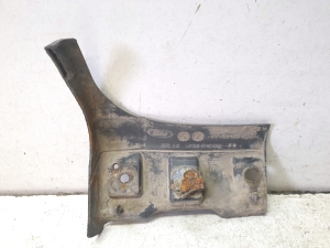 Ford C-MAX (2003–2010) Ein weiteres Detail der Außenschwellerverkleidung 5M51R10174AD - 2