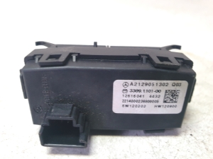 Mercedes Benz E-Class W212 (2009–2015) Other switch A2129051302Q03 - 4