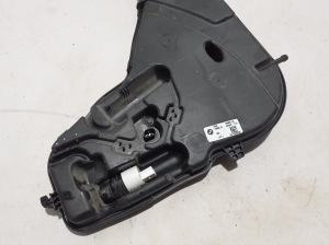 BMW X6 G06 / F96 (2019–2026) Front washer fluid reservoir 7499829 - 2