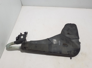 BMW X6 G06 / F96 (2019–2026) Front washer fluid reservoir 7499829 - 4