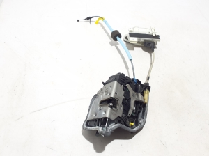 BMW X6 G06 / F96 (2019–2026) Rear side door lock 7477706 - 4