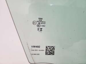 Volkswagen Passat B9 (2023–2026) Esiukse klaas 3J0845202 - 2