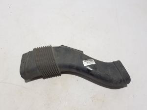 Air intake hose - 8689753