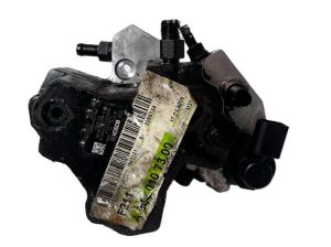Mercedes Benz E-Class W211 (2002–2009) Kütusepump A6420700501 - 2