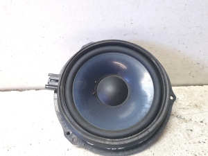Tagumise külgukse kõlar - 3M5T18808FD