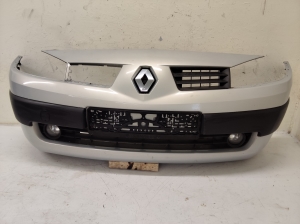 Front bumper - 8200142000
