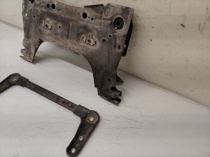 RENAULT Megane II (2002–2009) Front subframe and its parts 8200275526 - 3
