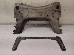 Front subframe and its parts - 8200275526