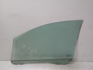 Ford C-MAX (2003–2010) Priekšējo durvju stikls 43R001057 - 2
