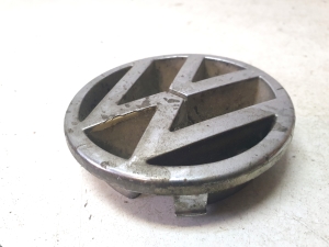 Volkswagen Golf III (1991–1997) Emblem 321853601B - 3