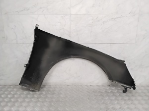 AUDI A4 B9 (2015–2026) Esiporitiib 8W0821467 - 6