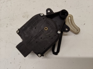 Volkswagen Passat B5 (1997–2005) Salongi soojenduse klapi mootor 1J0907511 - 3