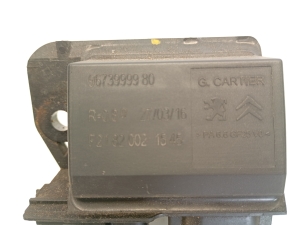 Peugeot 308 (2013–2021) Cooling fan relay 9673999980 - 5