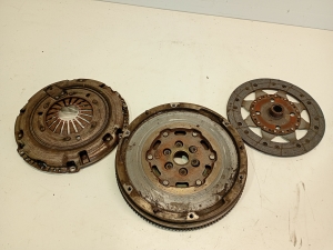 Clutch and its parts - 9818024680