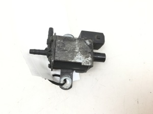 BMW 5 SERIES E39 (1995–2004) Magnetventil 1742711 - 2