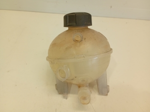Peugeot 308 (2013–2021) Coolant reservoir 9678514680 - 2