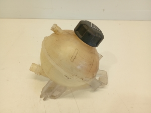   Coolant reservoir  - 9678514680 