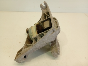 Peugeot 308 (2013–2021) Engine mount 4A103720 - 3