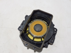 BMW X6 G06 / F96 (2019–2026) Kõlar 65132622510 - 4
