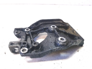 Ford C-MAX (2003–2010) A/C compressor bracket 9646719580 - 2
