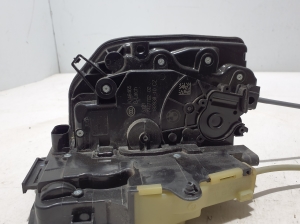 BMW X6 G06 / F96 (2019–2026) Front door lock 7477702 - 3